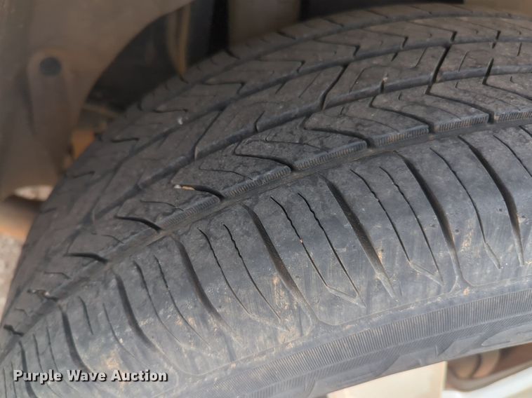 image for item NG9779 2005 Chevrolet Equinox LS SUV