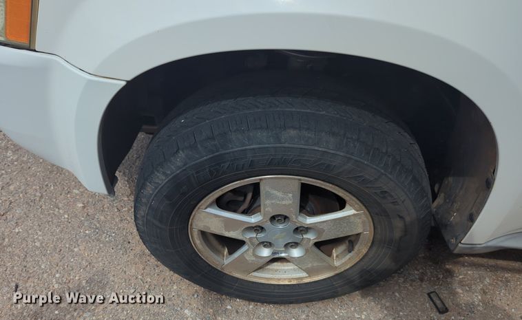 image for item NG9779 2005 Chevrolet Equinox LS SUV