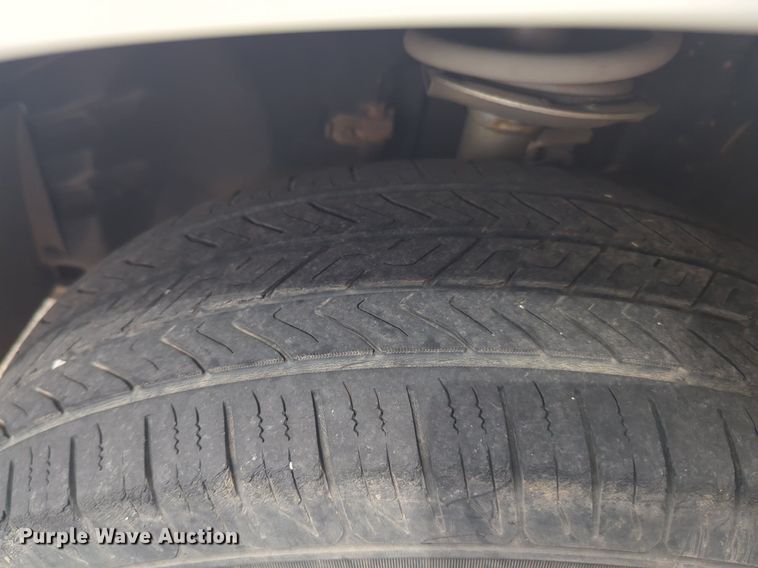 image for item NG9779 2005 Chevrolet Equinox LS SUV