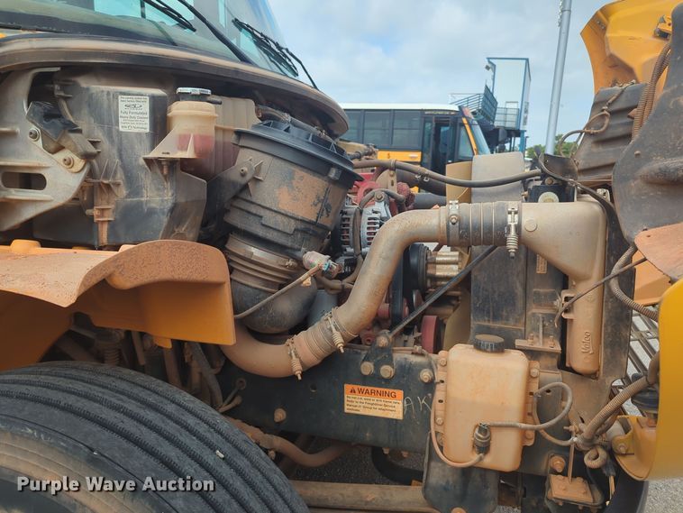 image for item NG9780 2010 Thomas B2 school bus