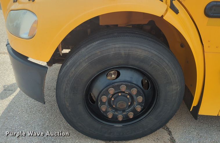 image for item NG9780 2010 Thomas B2 school bus