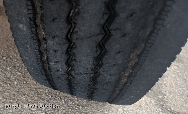 image for item NG9780 2010 Thomas B2 school bus