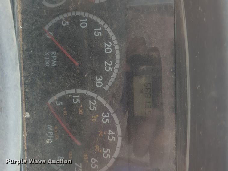 image for item NG9781 2010 Freightliner B2 school bus