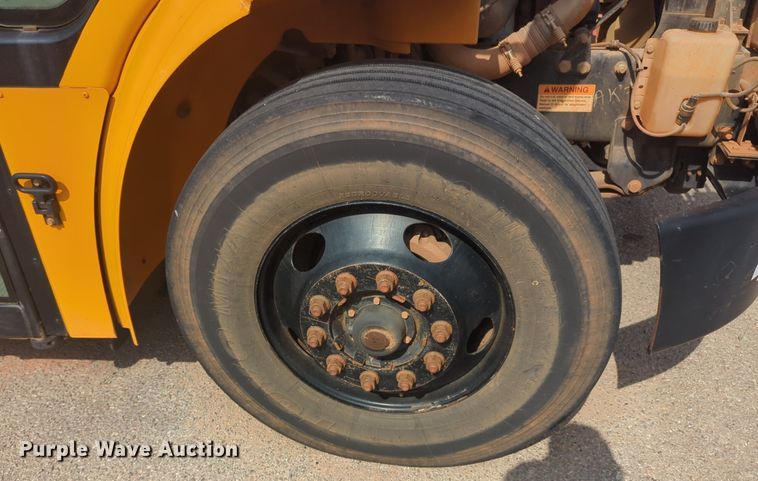 image for item NG9781 2010 Freightliner B2 school bus