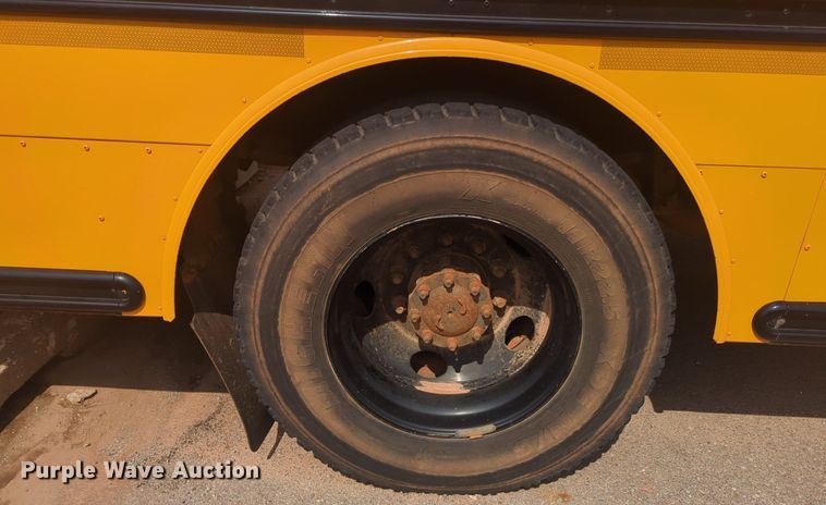 image for item NG9781 2010 Freightliner B2 school bus