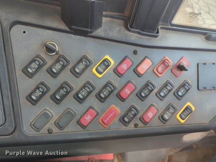 image for item NG9782 2014 Freightliner B2 school bus