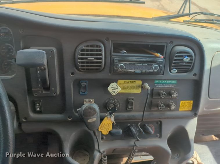 image for item NG9782 2014 Freightliner B2 school bus