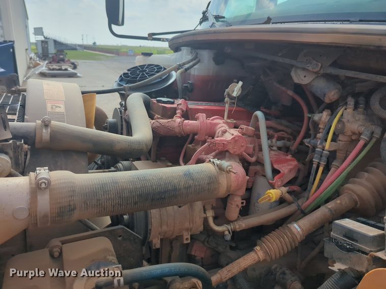 image for item NG9782 2014 Freightliner B2 school bus