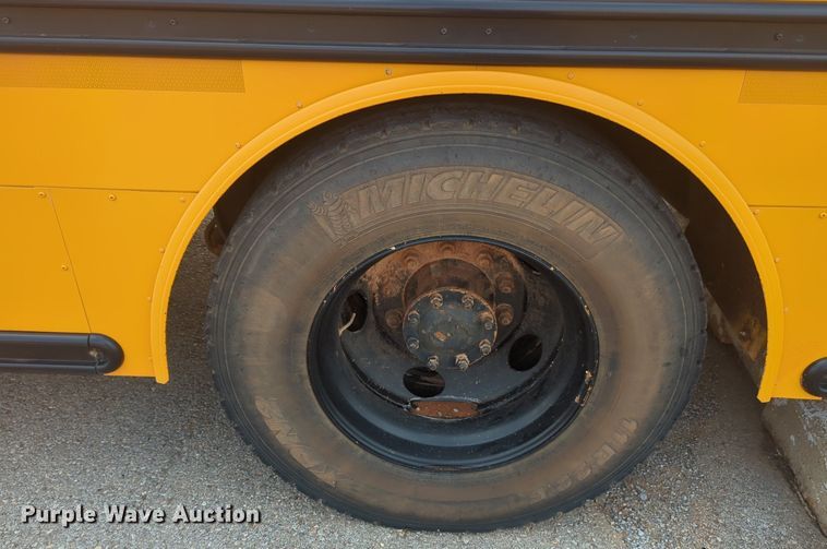 image for item NG9782 2014 Freightliner B2 school bus