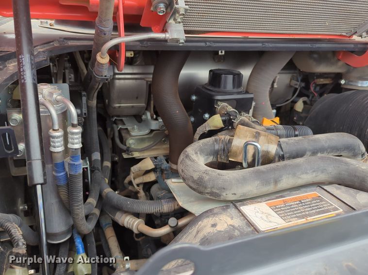 image for item NG9801 2022 Kubota SVL97-2 tracked skid steer loader