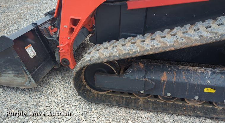 image for item NG9801 2022 Kubota SVL97-2 tracked skid steer loader
