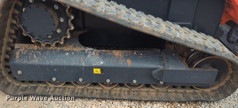 image for item NG9801 2022 Kubota SVL97-2 tracked skid steer loader