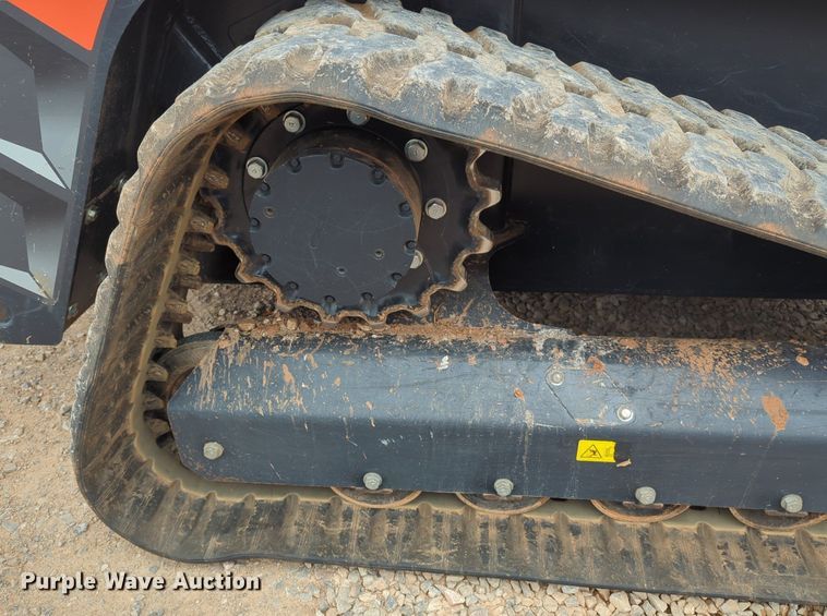 image for item NG9801 2022 Kubota SVL97-2 tracked skid steer loader