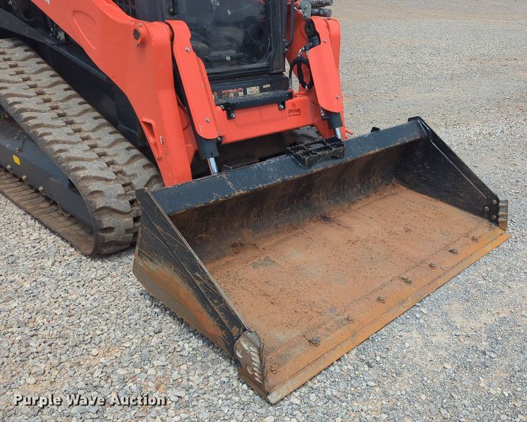 image for item NG9802 2022 Kubota SVL97-2 tracked skid steer loader