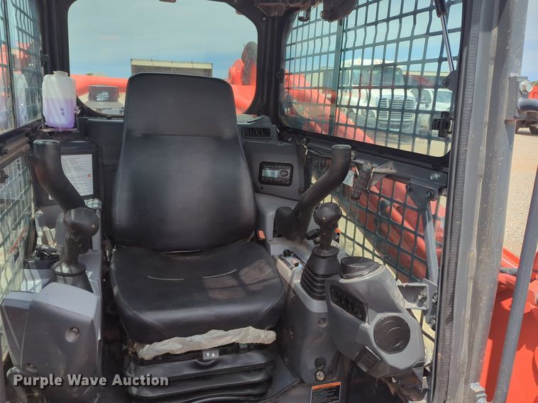 image for item NG9802 2022 Kubota SVL97-2 tracked skid steer loader