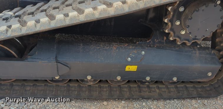 image for item NG9802 2022 Kubota SVL97-2 tracked skid steer loader