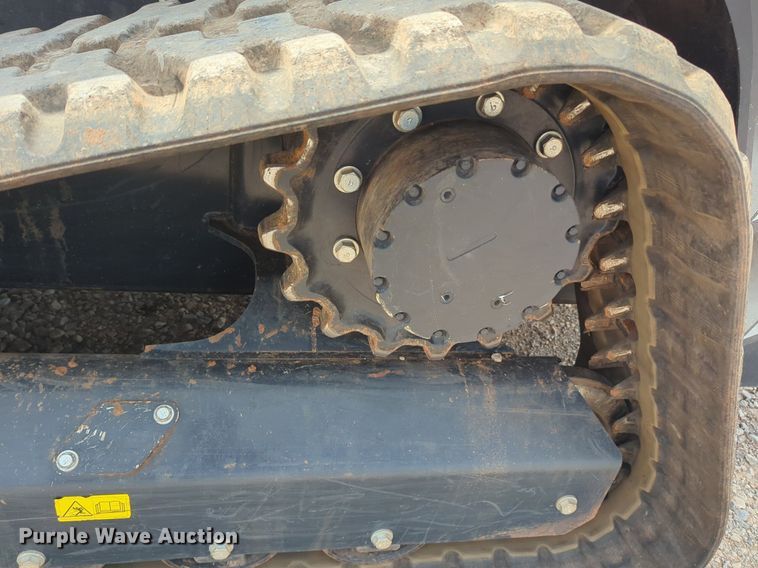 image for item NG9802 2022 Kubota SVL97-2 tracked skid steer loader