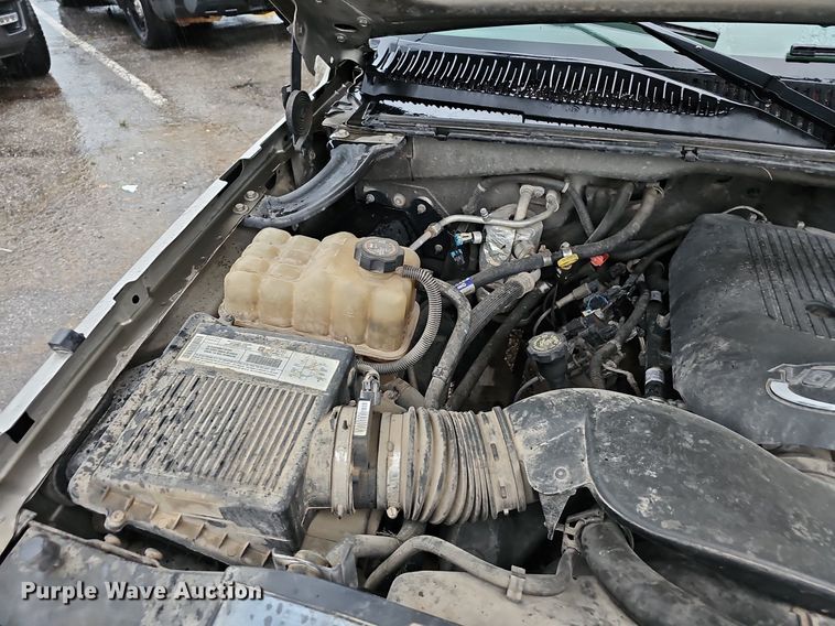 image for item NP9065 2003 Chevrolet 2500 HD Ext. Cab pickup truck