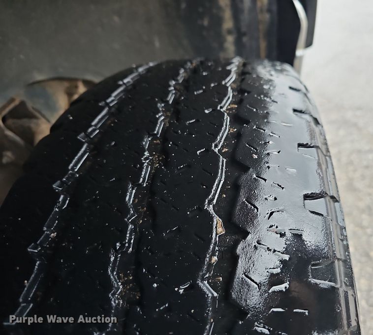 image for item NP9065 2003 Chevrolet 2500 HD Ext. Cab pickup truck