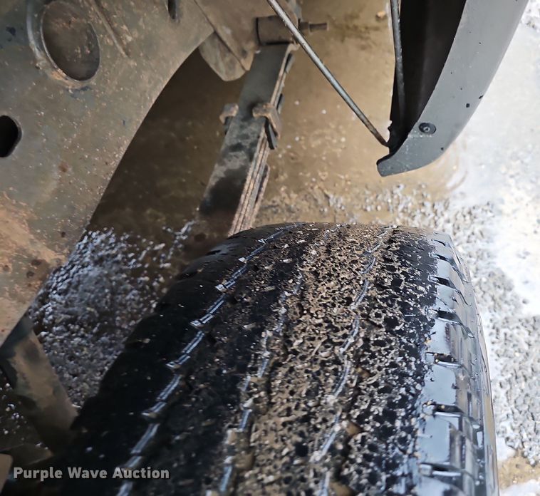 image for item NP9065 2003 Chevrolet 2500 HD Ext. Cab pickup truck