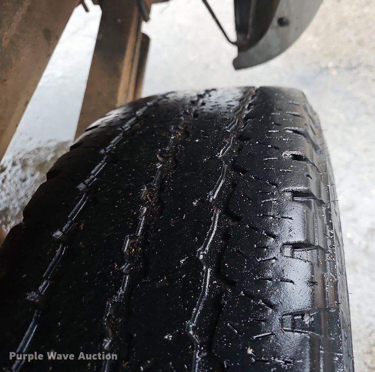 image for item NP9065 2003 Chevrolet 2500 HD Ext. Cab pickup truck