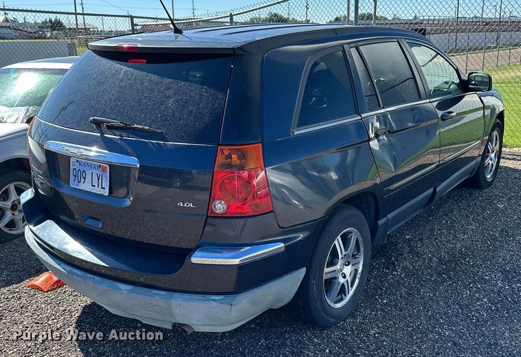 image for item NP9984 2007 Chrysler  Pacifica  SUV