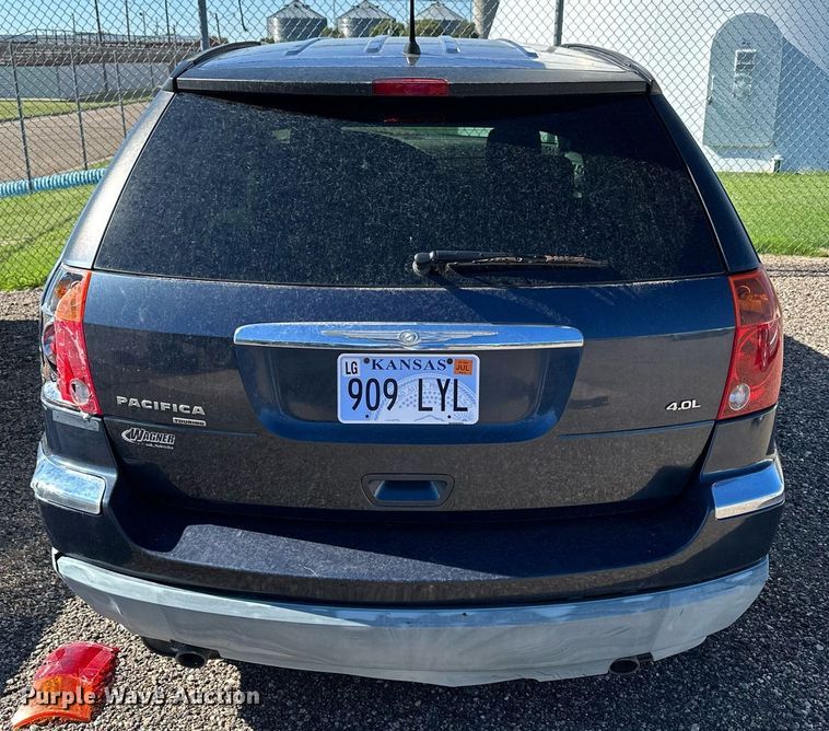 image for item NP9984 2007 Chrysler  Pacifica  SUV