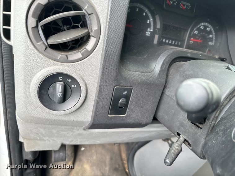 image for item NQ9554 2009 Graval UE10 shuttle bus