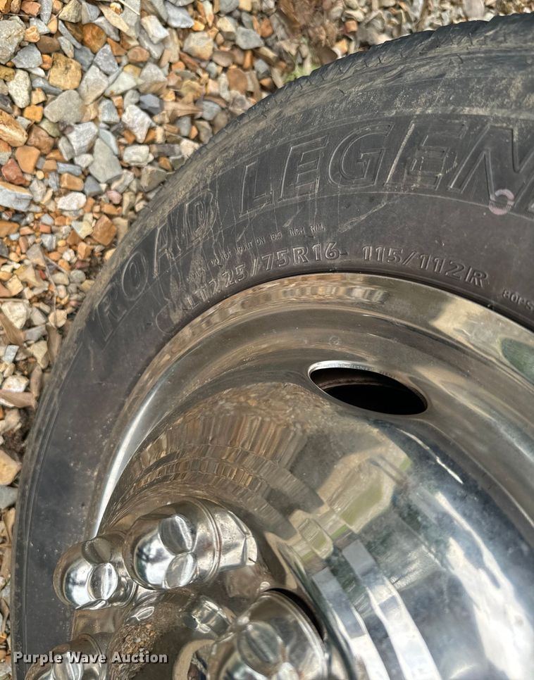 image for item NQ9554 2009 Graval UE10 shuttle bus