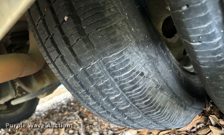 image for item NQ9554 2009 Graval UE10 shuttle bus