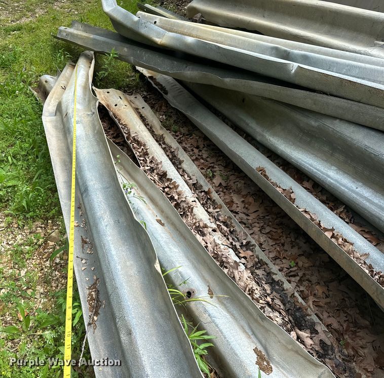 image for item NR9935 Approximately 20 guard rails 