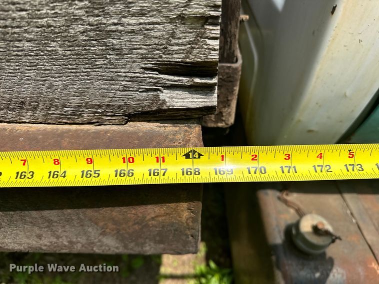 image for item NR9936 1988 GMC C6000  flatbed truck