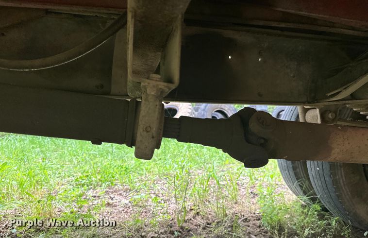 image for item NR9936 1988 GMC C6000  flatbed truck