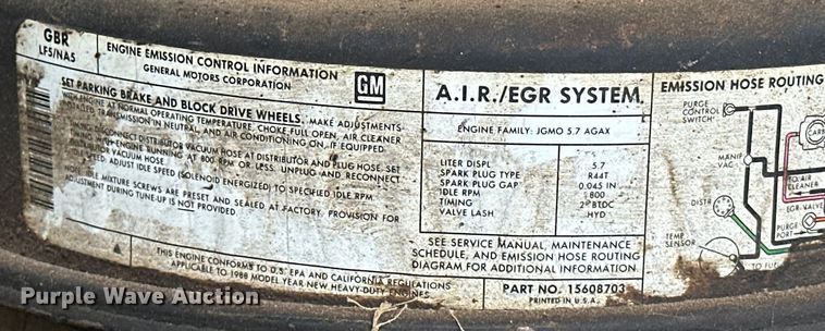 image for item NR9936 1988 GMC C6000  flatbed truck