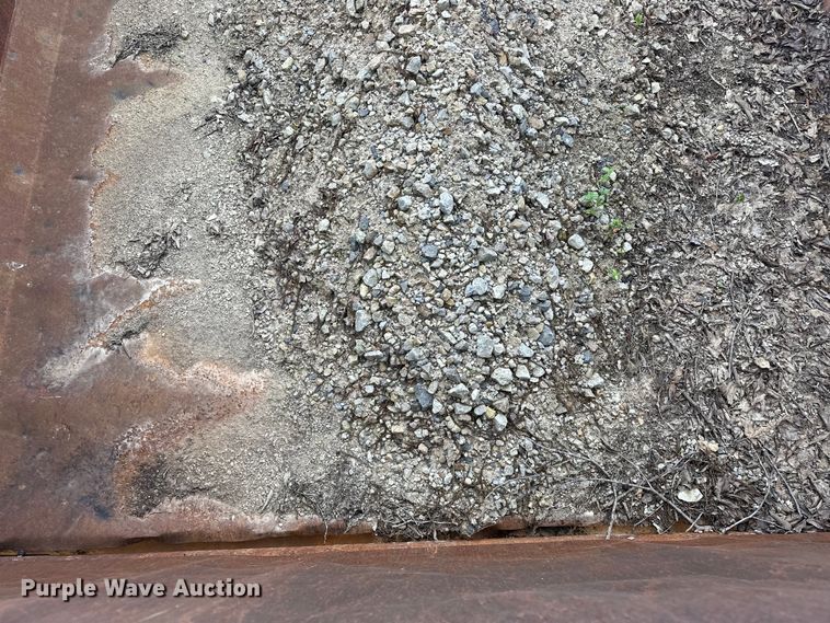 image for item NR9939 1986 Freightliner  FLC dump truck