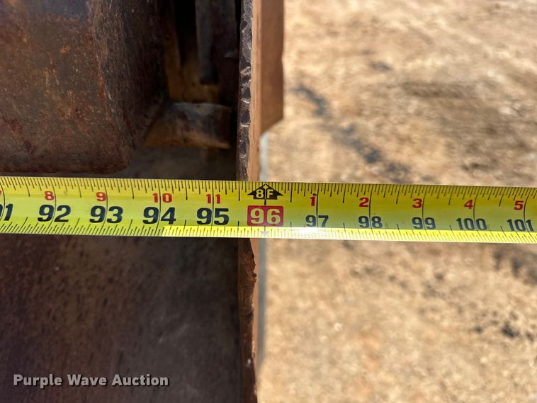 image for item NR9939 1986 Freightliner  FLC dump truck