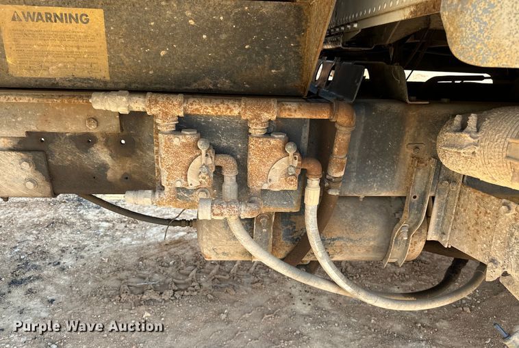 image for item NR9939 1986 Freightliner  FLC dump truck
