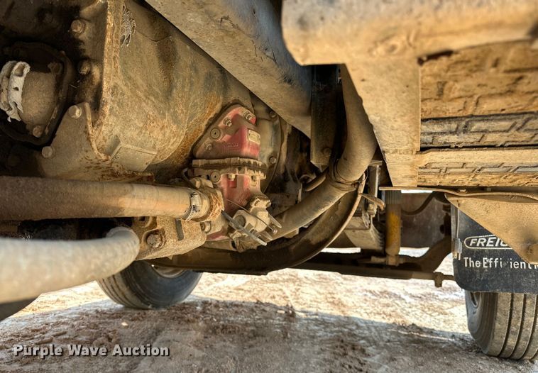 image for item NR9939 1986 Freightliner  FLC dump truck