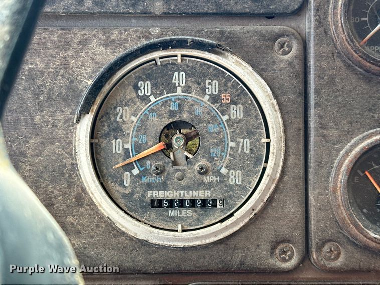 image for item NR9939 1986 Freightliner  FLC dump truck