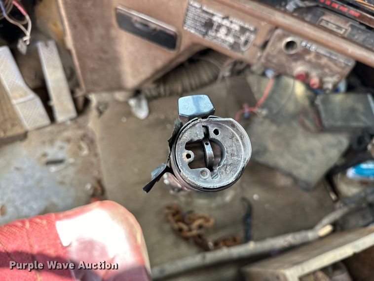 image for item NR9939 1986 Freightliner  FLC dump truck