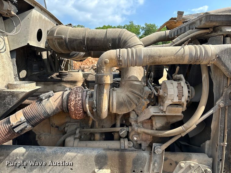 image for item NR9939 1986 Freightliner  FLC dump truck