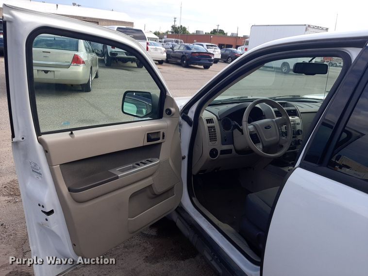 image for item NU9809 2009 Ford Escape SUV