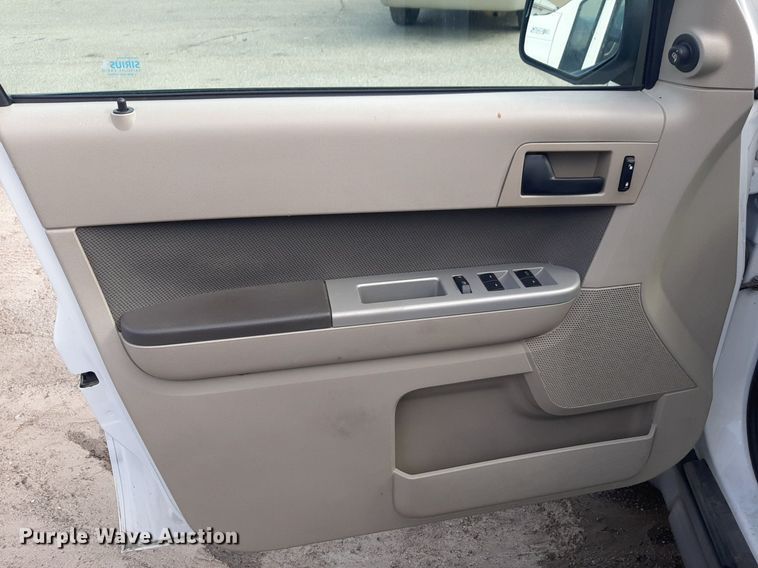 image for item NU9809 2009 Ford Escape SUV