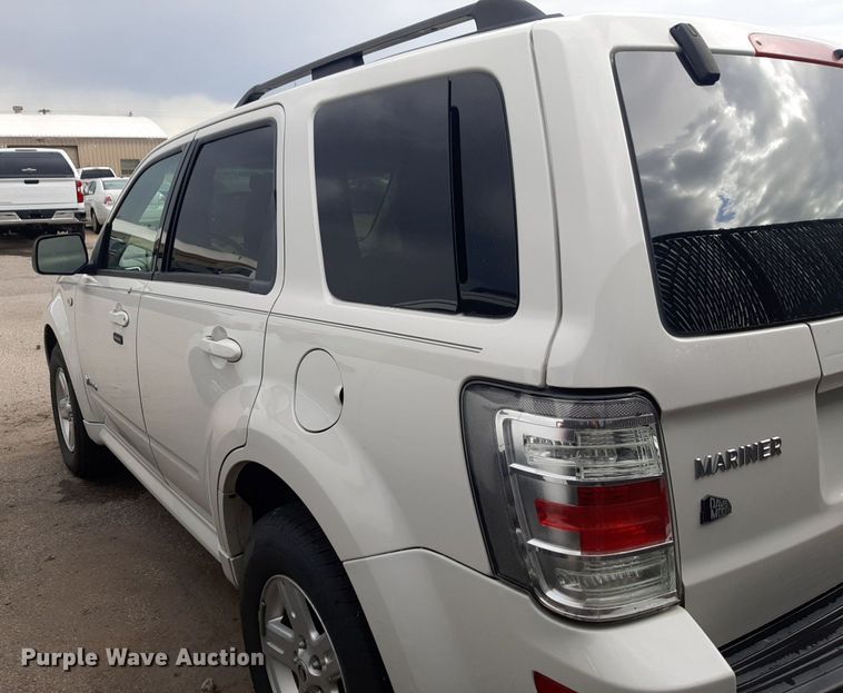 image for item NU9810 2009 Mercury Mariner SUV