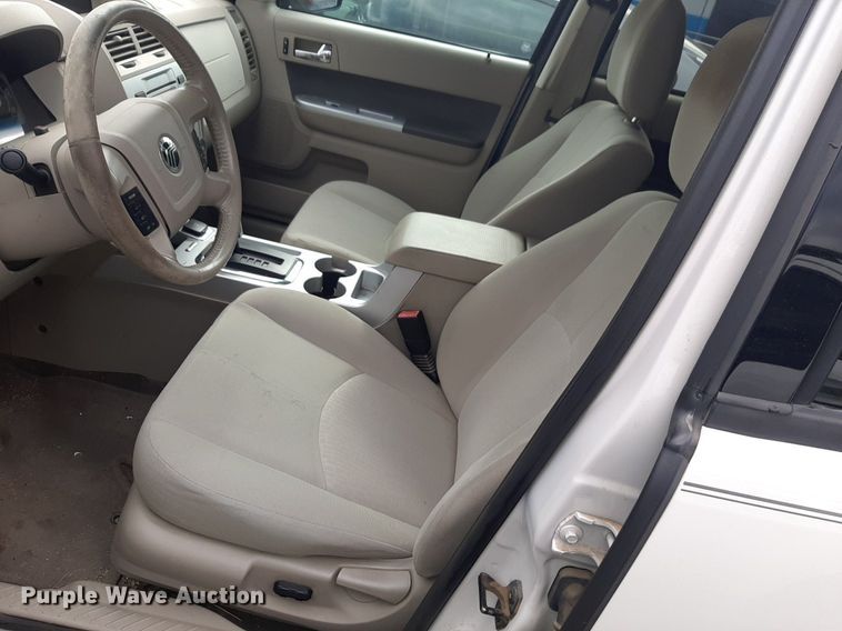 image for item NU9810 2009 Mercury Mariner SUV