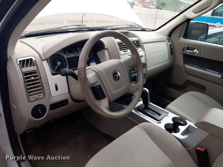 image for item NU9810 2009 Mercury Mariner SUV