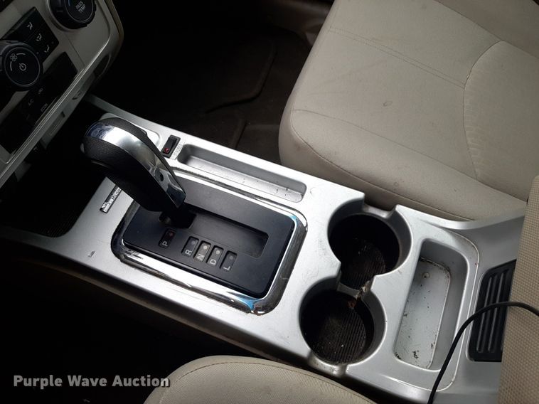 image for item NU9810 2009 Mercury Mariner SUV