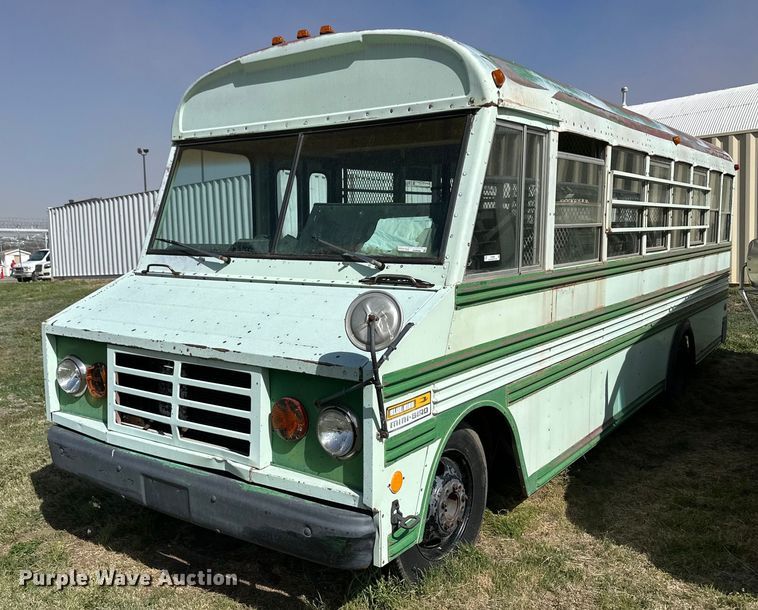 image for item NY9088 1980 Blue Bird bus