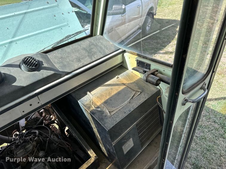 image for item NY9088 1980 Blue Bird bus