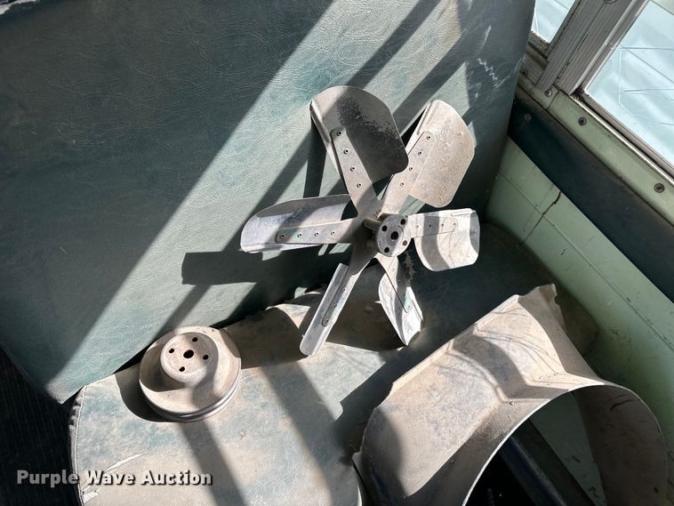 image for item NY9088 1980 Blue Bird bus